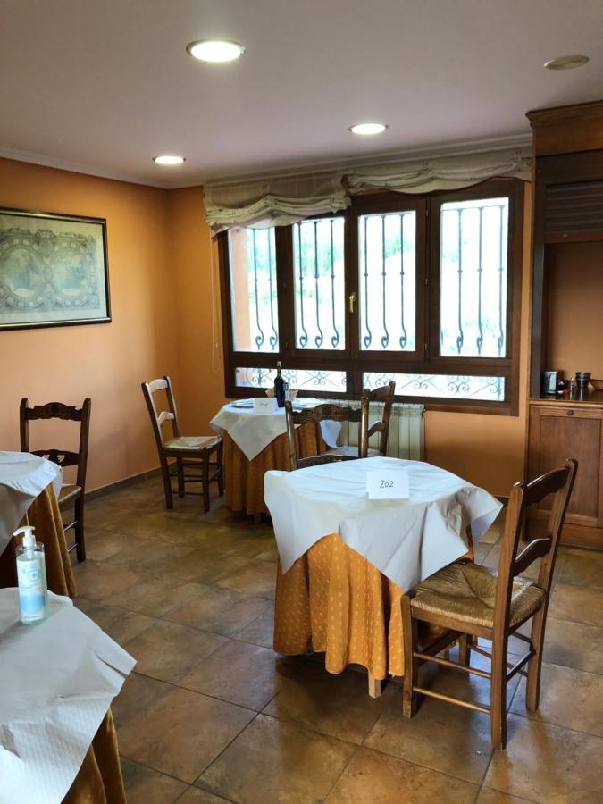 Monzón de Campos Hotel Hosteria De Monzon المظهر الخارجي الصورة